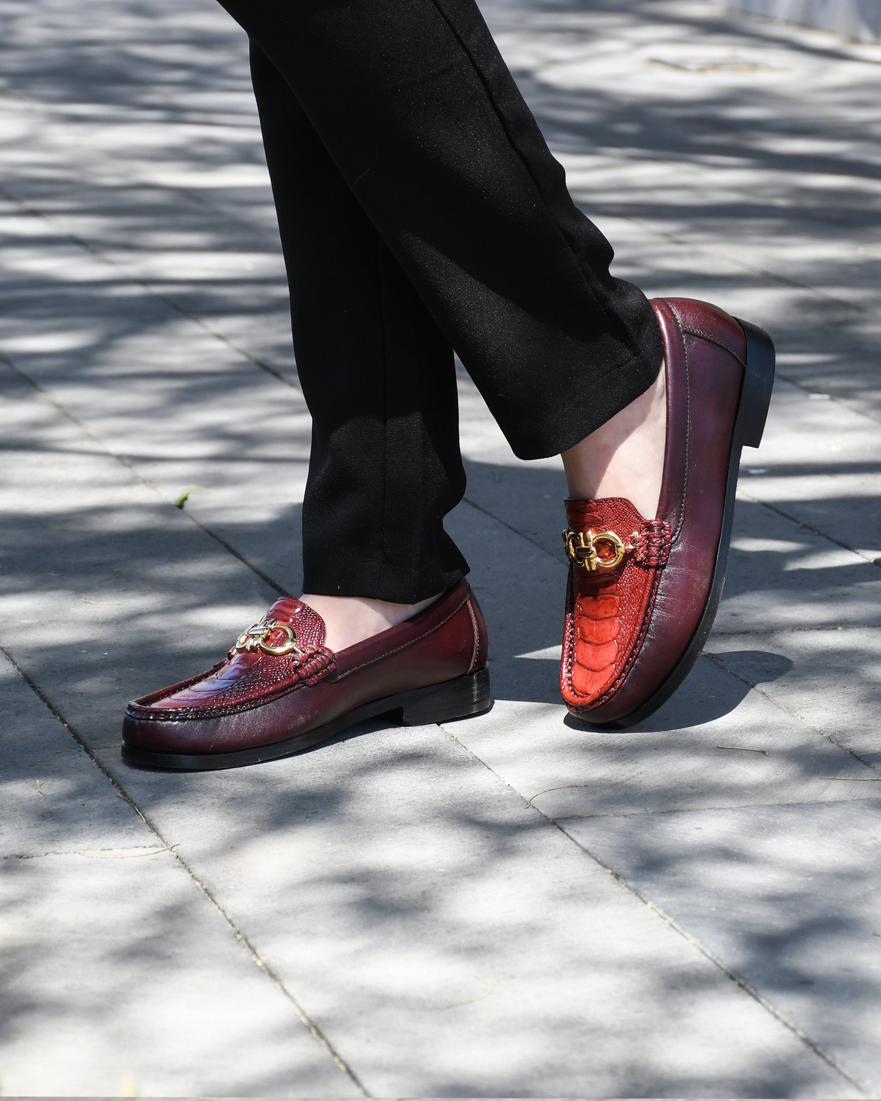 Mocasín Dama en piel con pata de avestruz- FLORENCIA