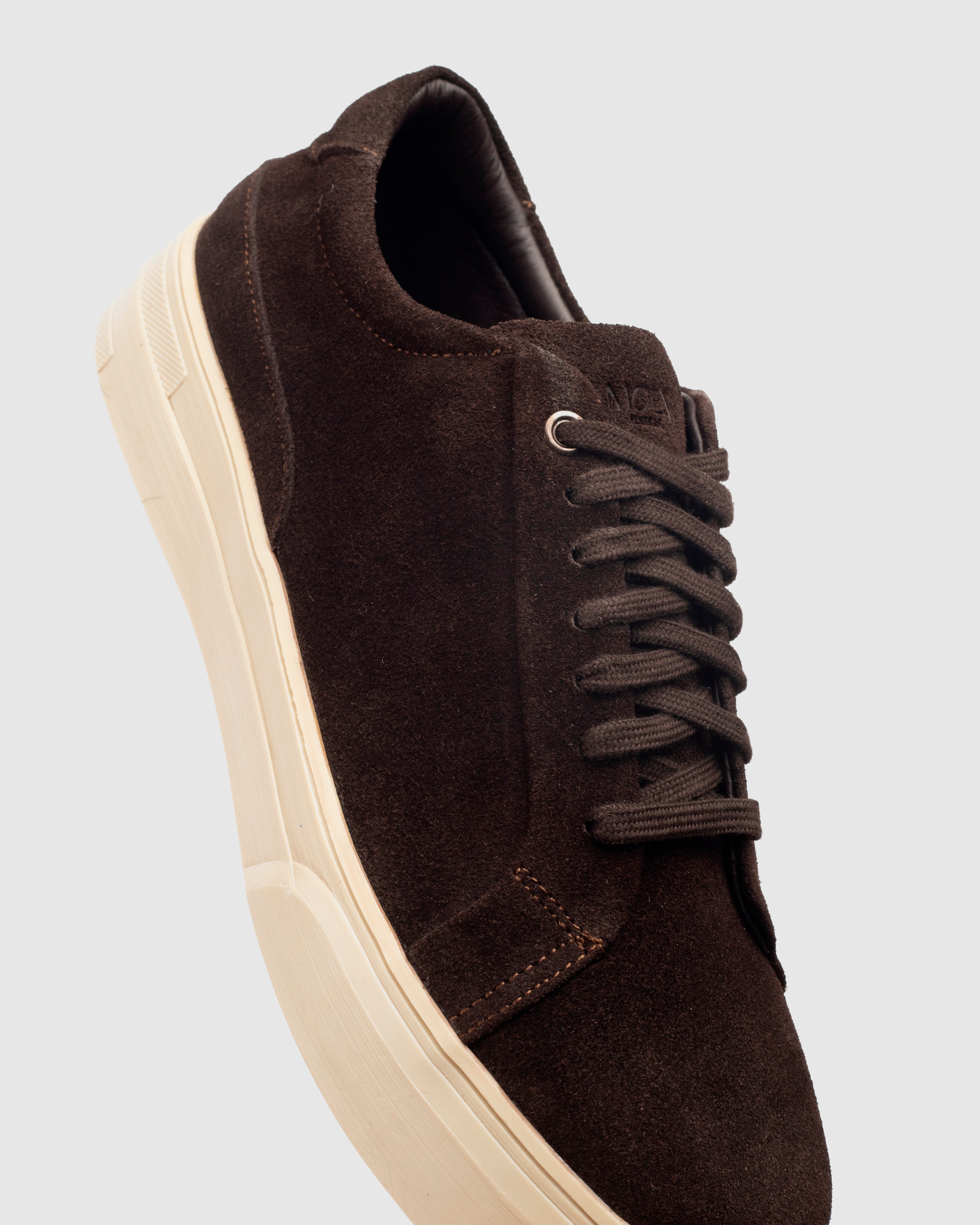 Sneakers Enzo - Piel gamuza chocolate
