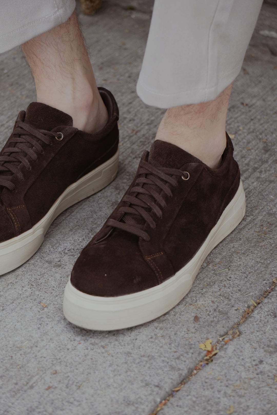 Sneakers Enzo - Piel gamuza chocolate